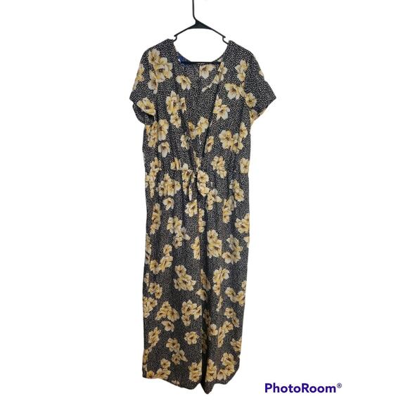 APT 9 2XL/XXL Jumpsuit Romper Floral V-Neck Cap Sleeve Tie Accent Wide Leg - Picture 1 of 6